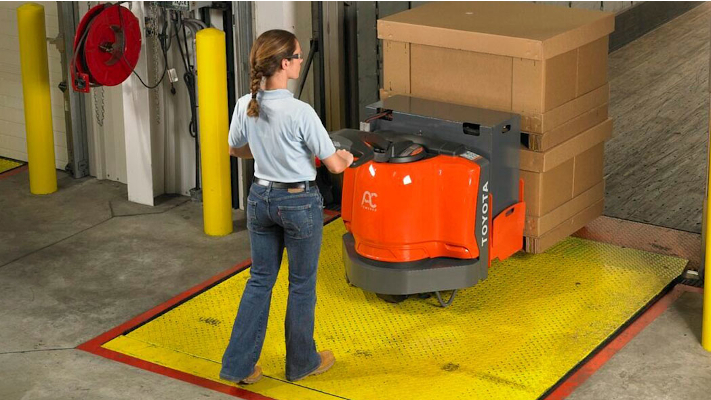 Toyota Large Electric Walkie Pallet Jack